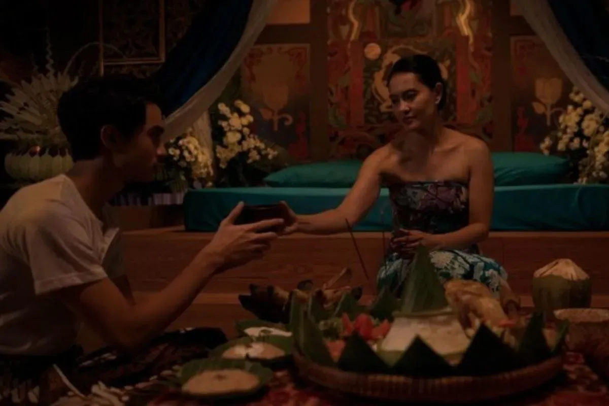 Cuplikan film 'Gowok Kamasutra Jawa' garapan Hanung Bramantyo yang sedang viral. (Sumber: Istimewa)