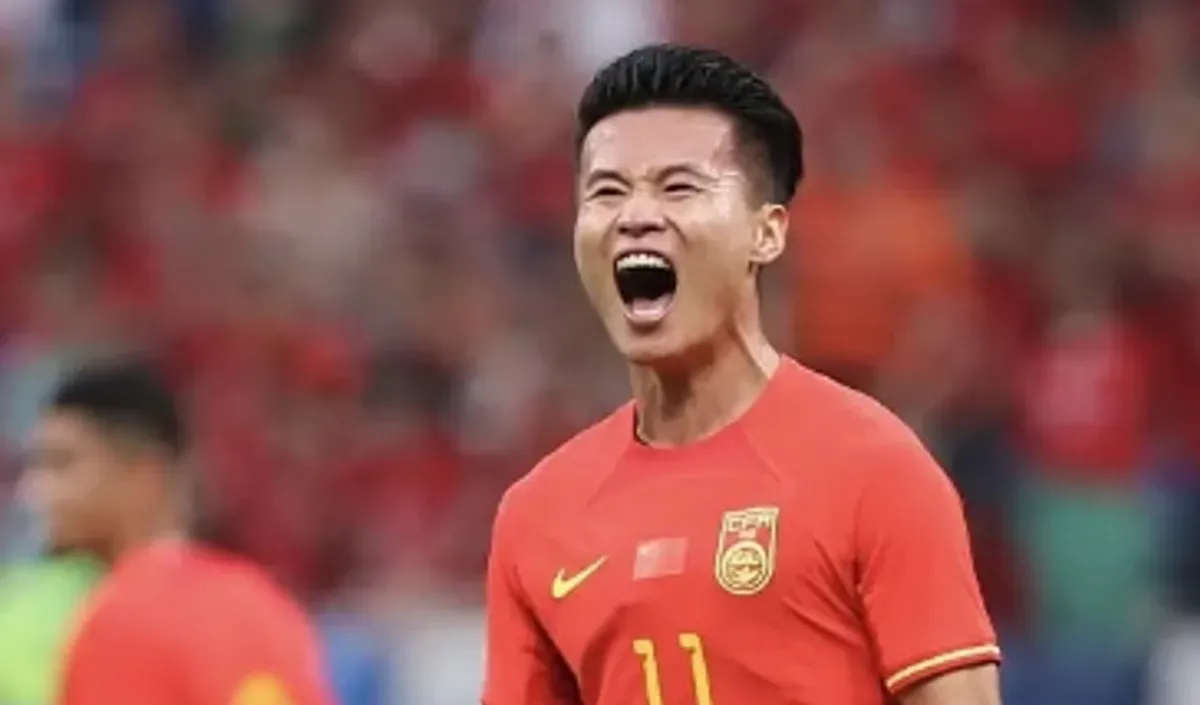 Winger andalan China, Lin Liangming dipastikan absen saat bertandang ke markas Timnas Indonesia. (Sumber: Instagram/@liangminlin11)
