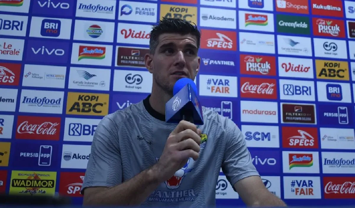 Nick Kuipers pastikan laga Persib vs Barito Putera di pekan 32 Liga 1 2024-2025 bakal berjalan seru dan menarik. (Foto: persib.co.id)