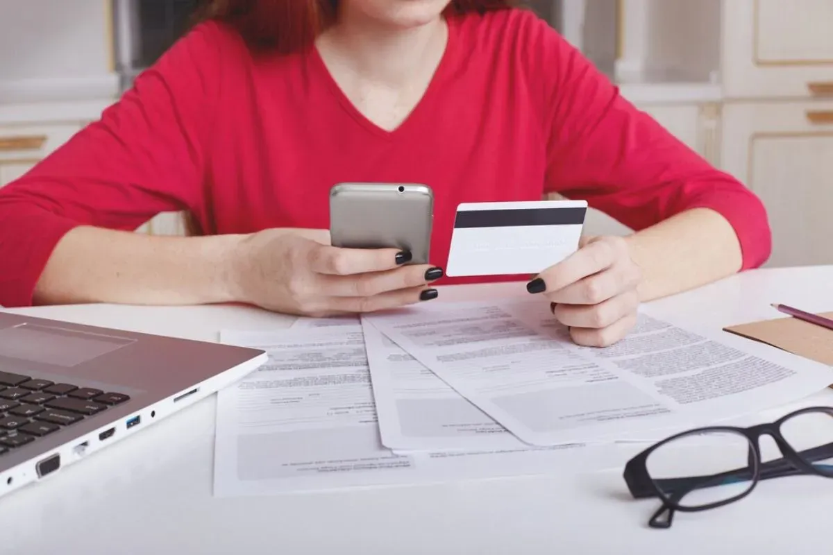 Cara mengecek Legalitas pinjaman online lewat OJK (Sumber: Freepik)