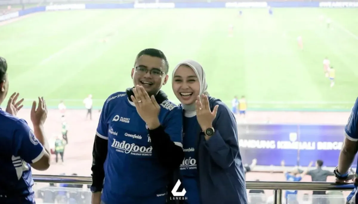 Dari dokter gigi ke politik, kisah sukses Putri Karlina kini tambah manis usai dilamar putra Gubernur Jabar. Simak perjalanan kariernya! (Sumber: Instagram/@putri.karlina14)