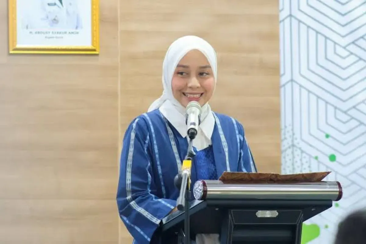Benarkah Putri Karlina pernah menikah dan punya 3 anak? Berikut profil Wakil Bupati Garut calon menantu Dedi Mulyadi. (Sumber: Instagram)