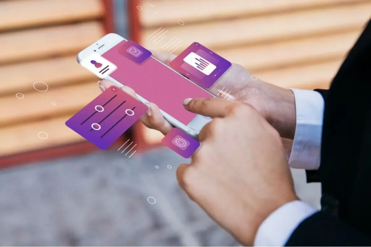 Cek sekarang daftar pinjol ilegal, hindari risiko berbahaya aplikasi tidak resmi. (Sumber: Freepik)