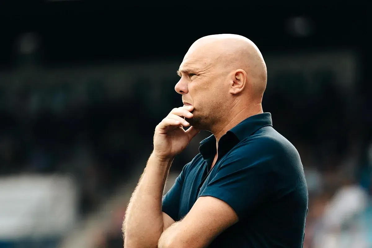 Johnny Jansen dirumorkan bakal jadi pelatih Bali United di Liga 1 musim 2025-26. (Sumber: Instagram @peczwolle)