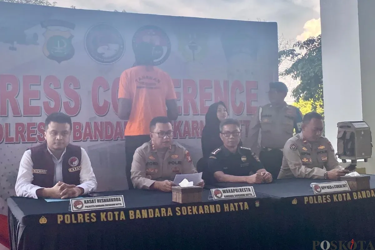 Polres Kota Bandara Soekarno-Hatta melaksanakan gelar perkara atas kasus peredaran narkotika oleh pebasket asal AS, Rabu, 14 Mei 2025. (Sumber: Poskota/Primayanti Juli Kumala)