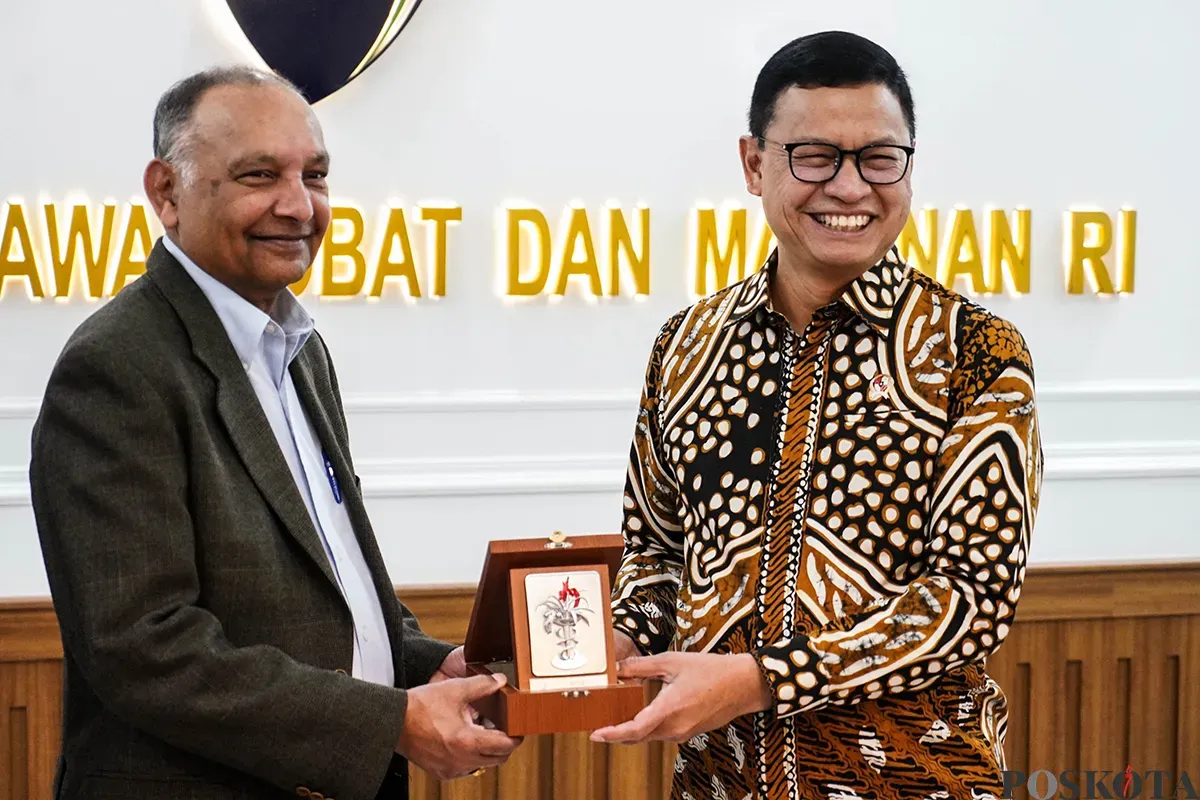 Kepala BPOM Taruna Ikrar dan jajaran menerima kunjungan Tim Gates Foundation yang diwakili Senior CMC Advisor, Vaccine Development Rayasam Prasad di Kantor BPOM, Jakarta, Kamis, 15 Mei 2025. (Sumber: Poskota/Bilal Nugraha Ginanjar)