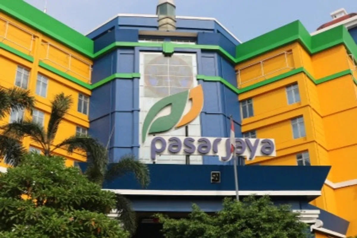 Antrian KJP Pasar Jaya dibuka untuk warga yang mau dapat sembako murah. (Sumber: Website/Pemprov DKI Jakarta)
