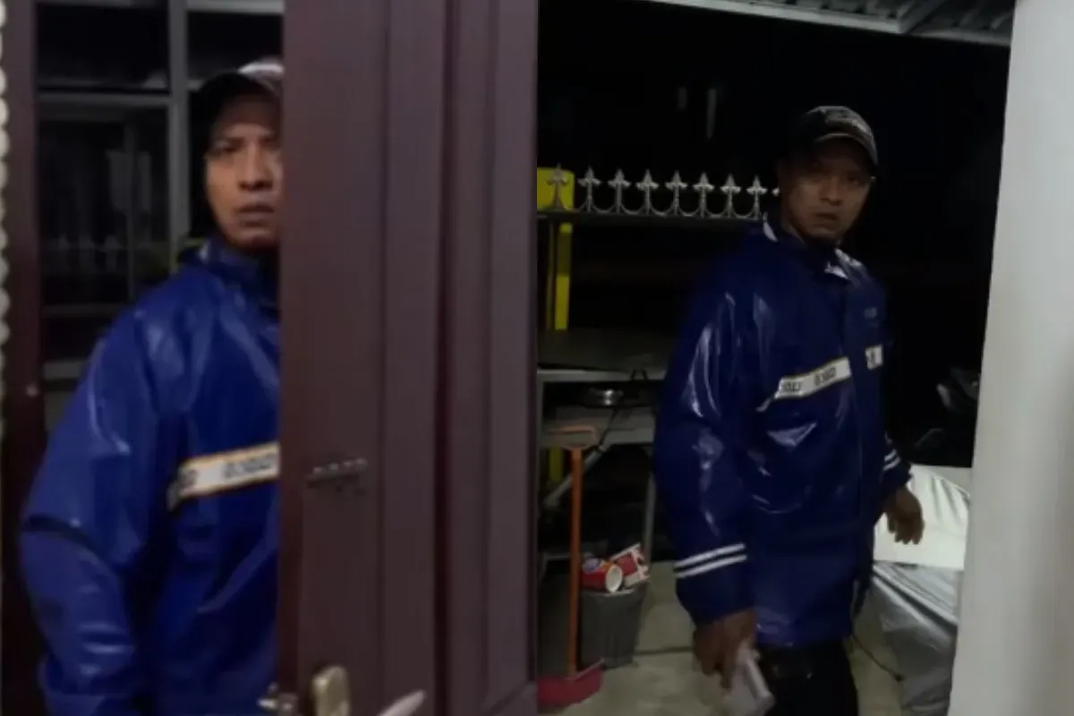 Momen driver ojol mengamuk di rumah pelanggan seusai diberikan bintang satu. (Sumber: Tangkap Layar Instagram/@awramee)