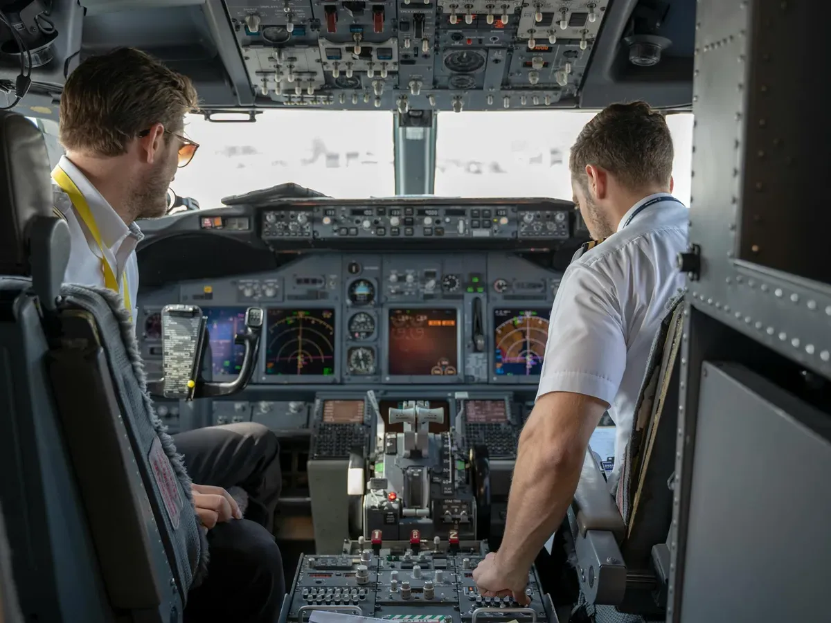 Ilustrasi. Cerita tiga pilot terdampar di pulau kanibal yang viral di TikTok. (Sumber: Pexels/Rafael Cosquiere)