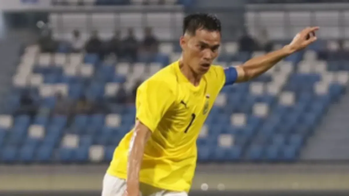 Kapten Timnas Brunei Darussalam, Azwan Ali Rahman, resmi mengundurkan diri dari skuad ASEAN All Stars jelang hadapi MU. (Sumber: Instagram/@fa.bruneidarussalam)
