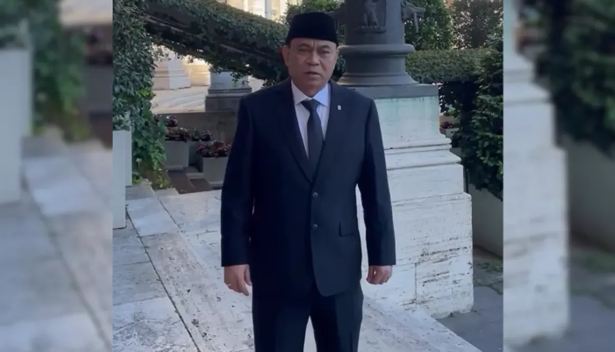 Pasbata pertanyakan keadilan pemberitaan kasus judol Kenapa hanya Budi Arie Setiadi yang disorot Simak penjelasan lengkapnya! (Sumber: Instagram/@budiariesetiadi)