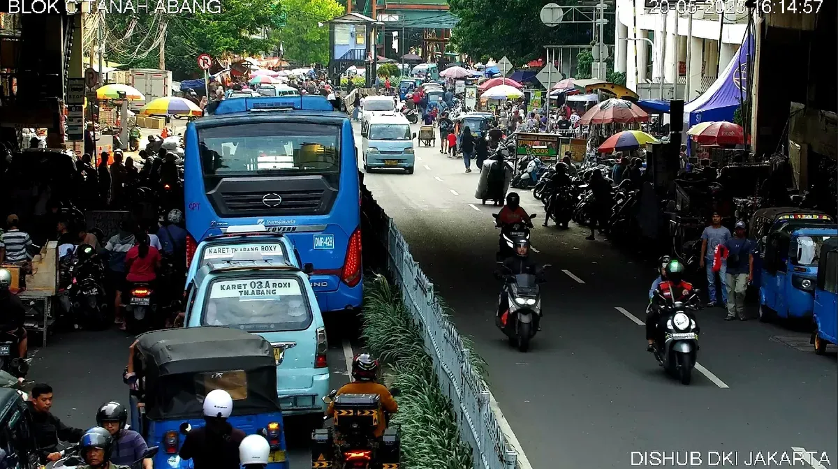 Kamera pengawas di Tanah Abang, Jakarta Pusat. (Sumber: Dok. Kominfotik Dishub DKI Jakarta)