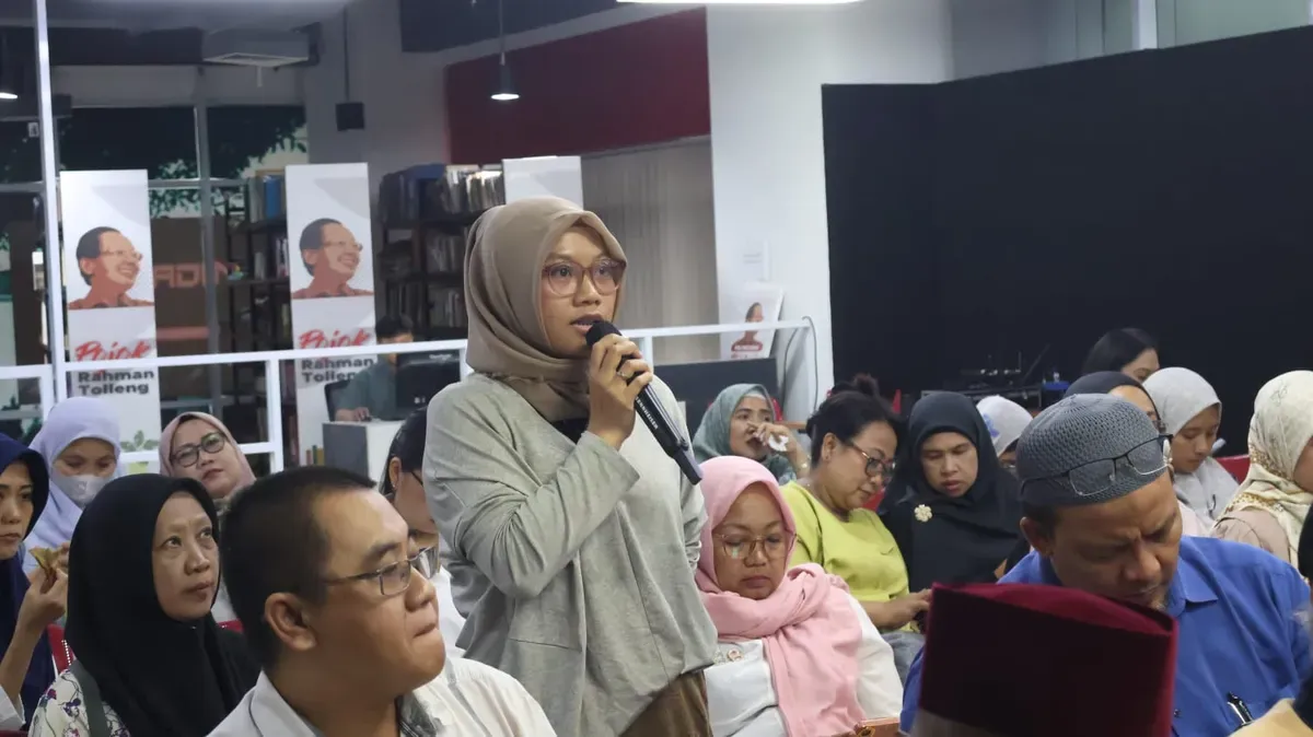 Diskusi terkait strategi digital dalam menjangkau pasar online saat acara "UMKM Naik Kelas: Bangun Strategi Digital, Rancang Konten, dan Taklukkan Pasar Online”. (Sumber: Dok. PLN UID Jakarta Raya)