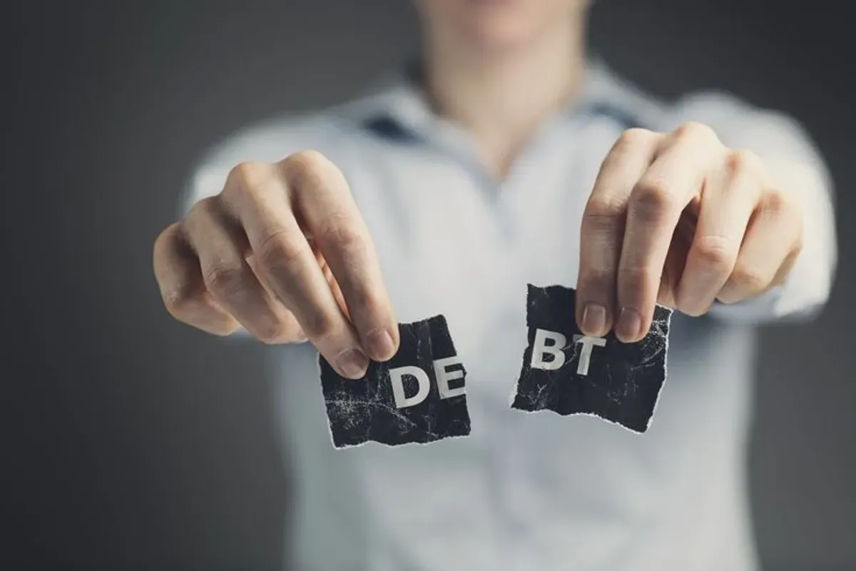 Ini Cara Aman Lindungi Kontak Darurat Anda dari Teror Debt Collector Pinjol (Sumber: Pinterest)