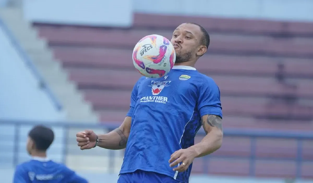Gustavo Franca ingin membawa Persib Bandung raih kemenangan di laga terakhir Liga 1 2024-2025 melawan Persis Solo. (Foto: persib.co.id)