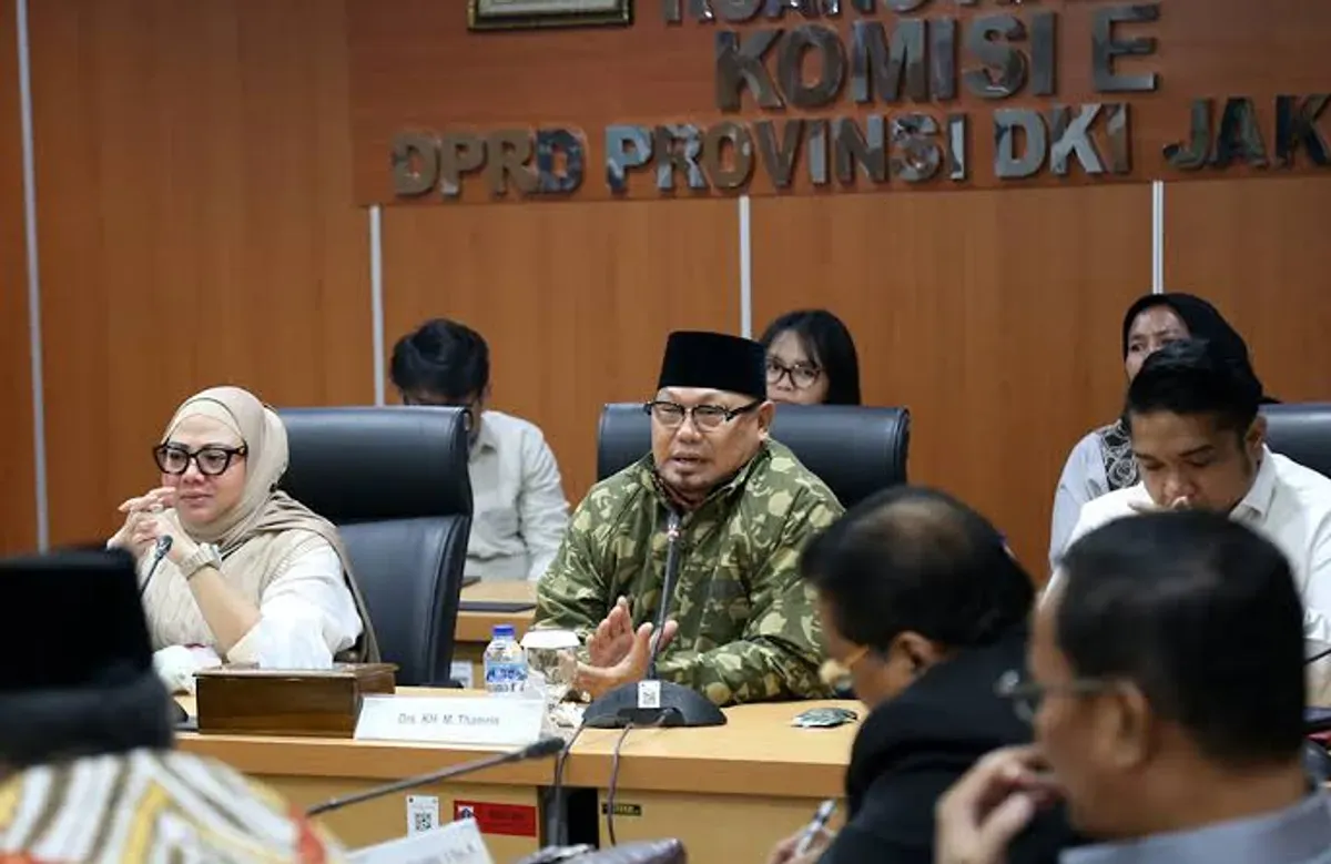 Ketua Komisi E DPRD DKI Jakarta Muhammad Thamrin menegaskan agar sosialisasi SPMB 2025/2026 dilakukan secara terbuka dan transparan. (Sumber: Kominfotik DPRD DKI Jakarta)