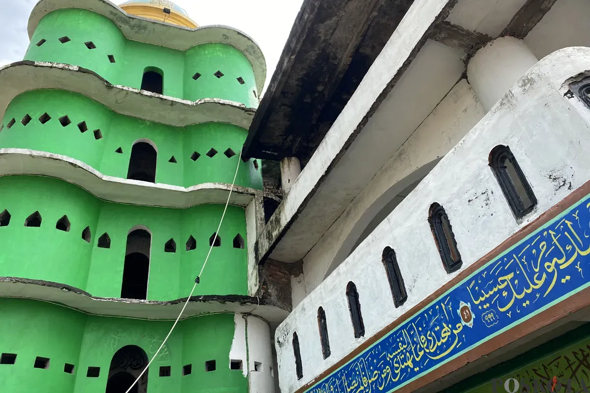 Masjid Pintu Seribu, Kelurahan Periuk Jaya, Kecamatan Periuk, Kota Tangerang. (Sumber: POSKOTA | Foto: Primayanti)