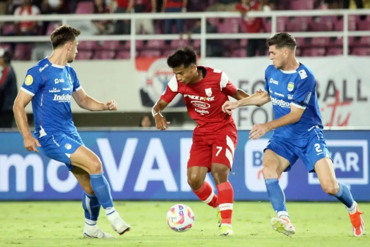 Cek head to head dan link live streaming Liga 1: Persib Bandung vs Persis Solo. (Sumber: PT LIB)