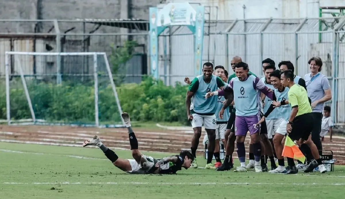 Kemenangan atas Madura United di Liga 1 2024-2025 tidak mampu menyelamatkan PSS Sleman dari jurang degradasi. (Foto: Instagram/@pssleman)