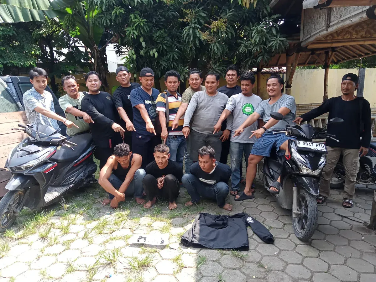 Polres Metro Bekasi berhasil membekuk 3 orang tersangka curanmor. (Sumber: Dok. Polres Metro Bekasi)