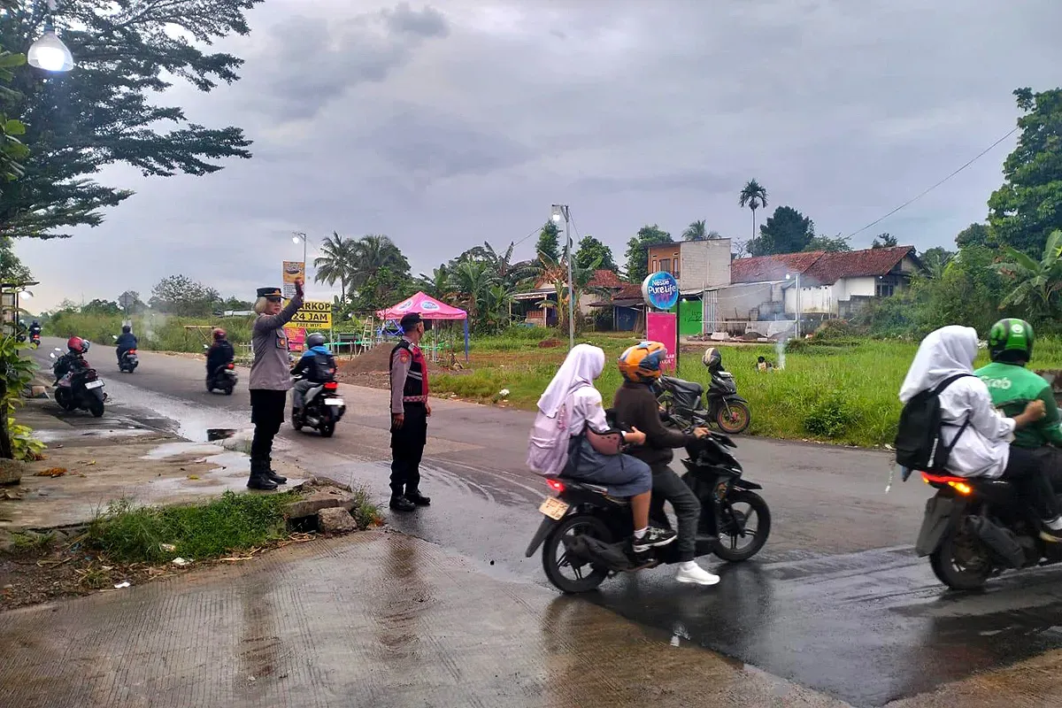 Jalan Raya Bogor - Kemang atau Bomang diberlakukan sistem satu arah mulai Senin, 26 Mei 2025. (Sumber: Dok Polsek Bojonggede)