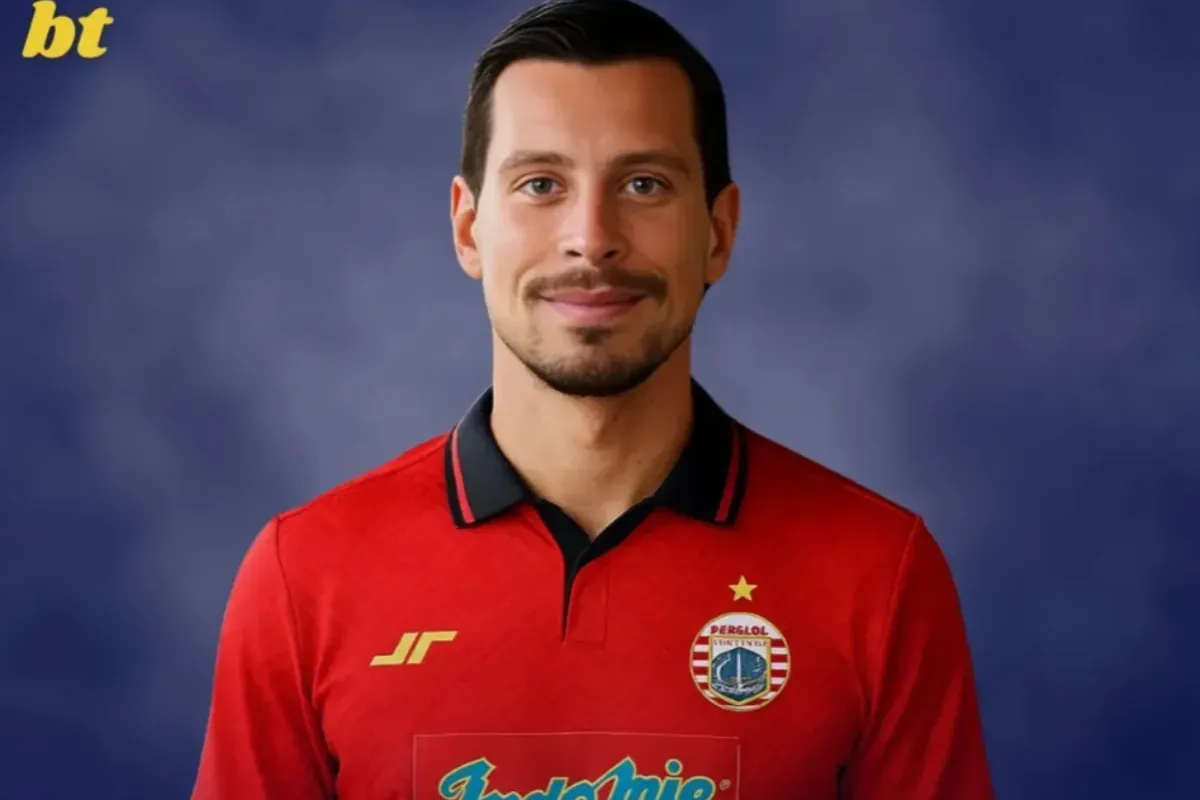 Ilustrasi rumor transfer Persija yang dikabarkan ingin merekrut Thom Haye. (Sumber: Instagram/@bursatransfer_id)