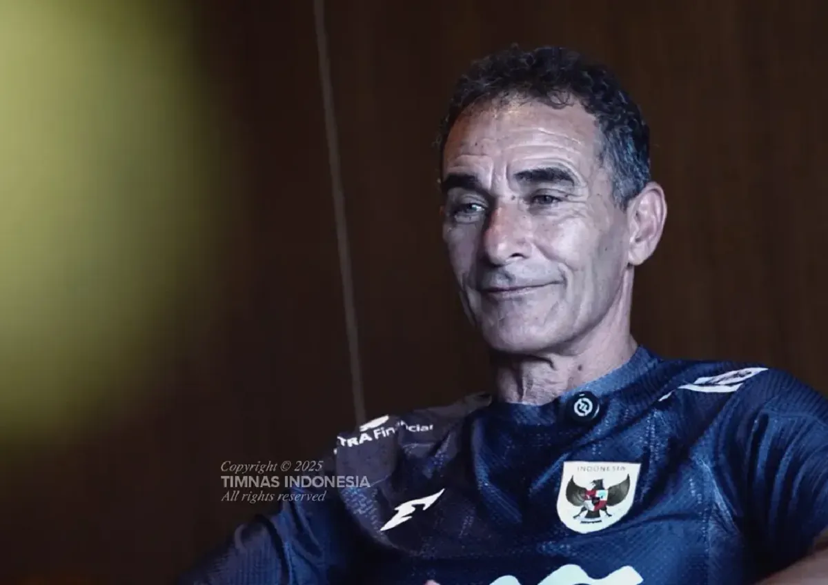 Reaksi Gerald Vanenburg setelah Timnas Indonesia U23 segrup dengan Korea Selatan di Kualifikasi Piala Asia U23 2026. (Foto: kitagaruda.id)