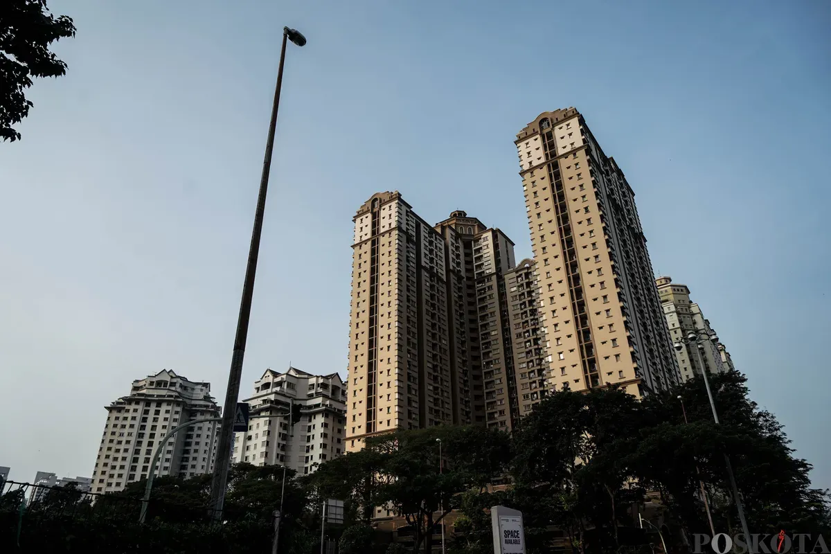Hotel di kawasan, Kemayoran, Jakarta, Jum'at, 30 Mei 2025. Sektor perhotelan di Jakarta menghadapi ancaman gelombang pemutusan hubungan kerja (PHK) yang berpotensi memperburuk kondisi perekonomian lokal. (Sumber: Poskota/Bilal Nugraha Ginanjar)