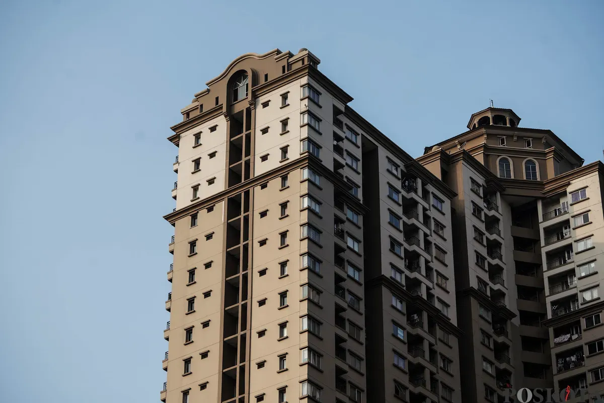 Hotel di kawasan, Kemayoran, Jakarta, Jum'at, 30 Mei 2025. Sektor perhotelan di Jakarta menghadapi ancaman gelombang pemutusan hubungan kerja (PHK) yang berpotensi memperburuk kondisi perekonomian lokal. (Sumber: Poskota/Bilal Nugraha Ginanjar)