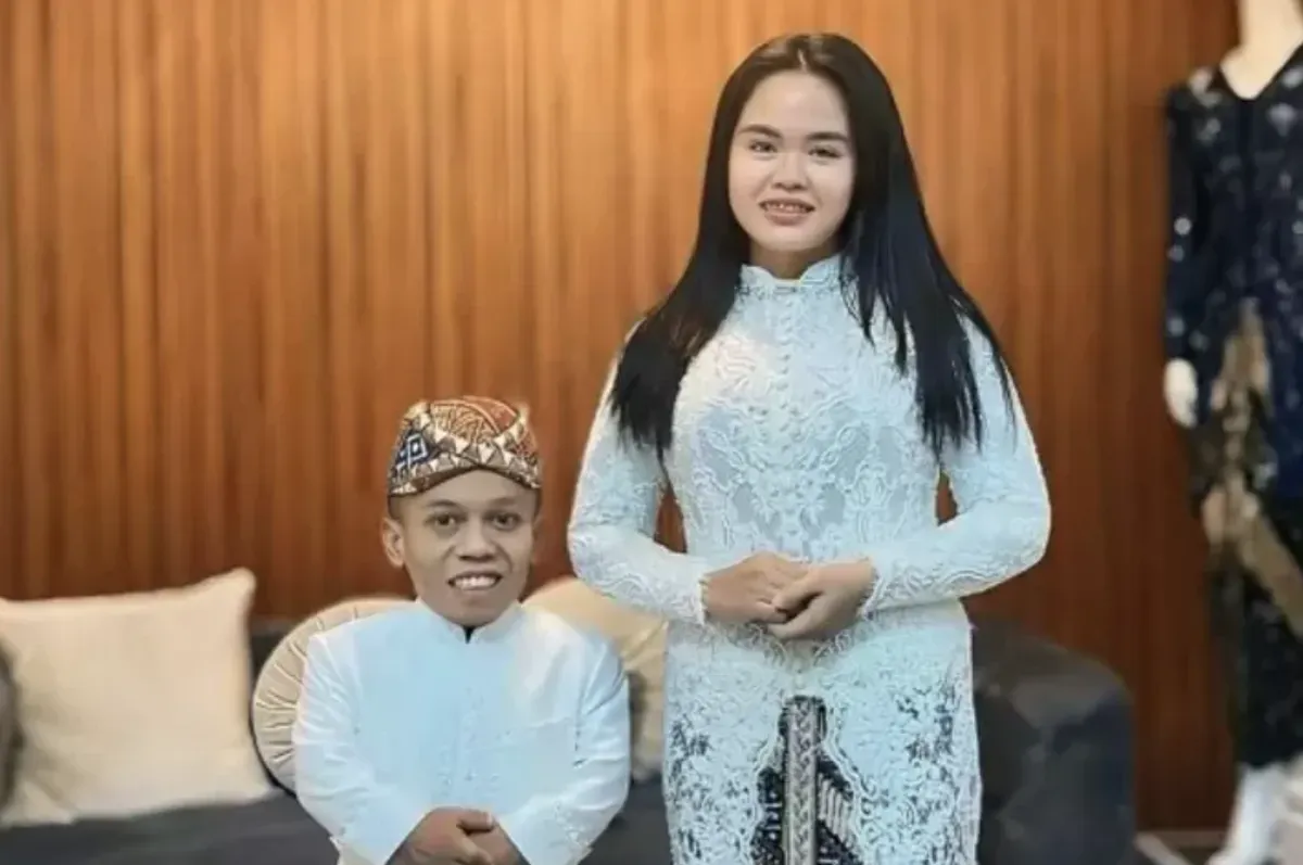 Resmi Menikah! Ini Perbedaan Umur Kancil Abret dan Malla Bee yang Bikin Publik Penasaran. (Sumber: TikTok/@Kancil_Abret.)