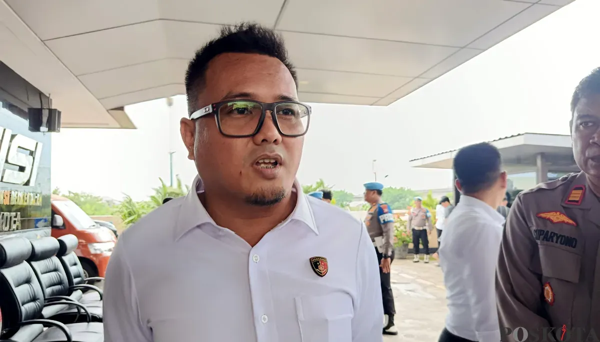 Kasat Reskrim Polres Metro Bekasi Kota, AKBP Braiel Arnold Rondonuwu. (Sumber: POSKOTA | Foto: Nurpini Aulia Rapika)