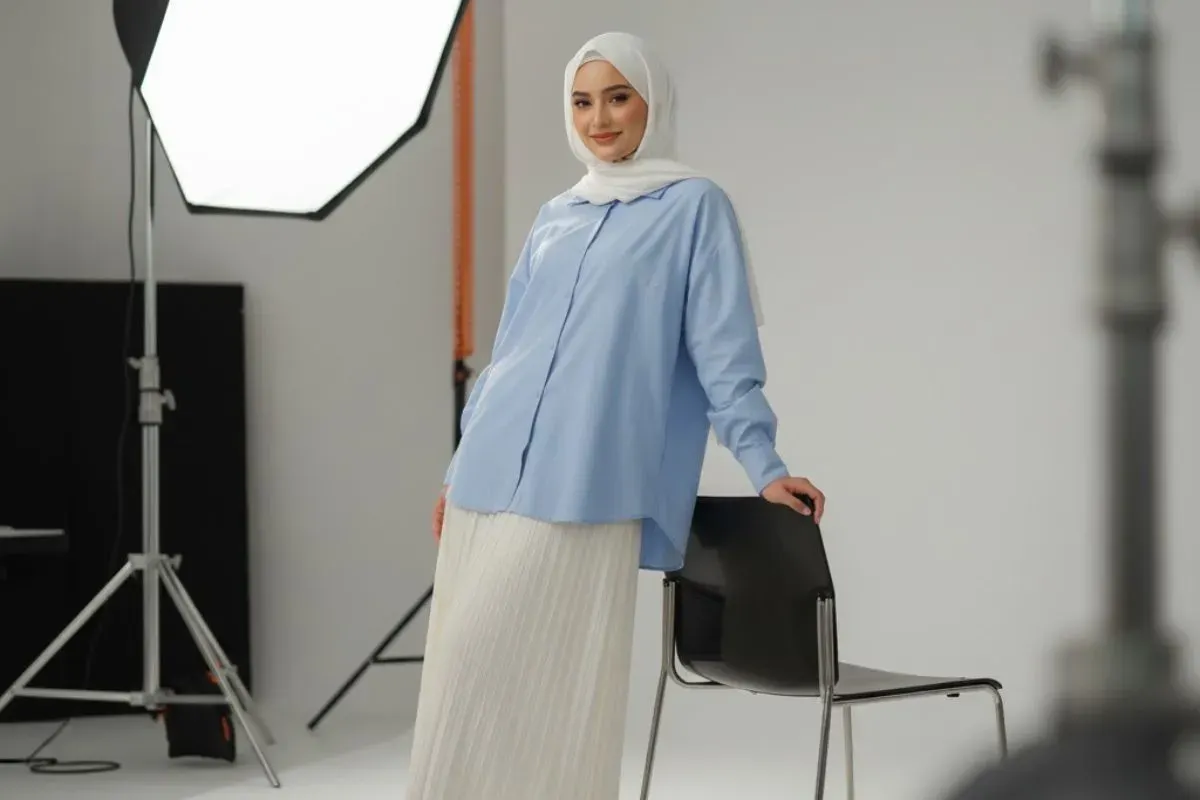 Prompt gemini AI hasilkan foto hijabers stylish (Sumber: Gemini AI)