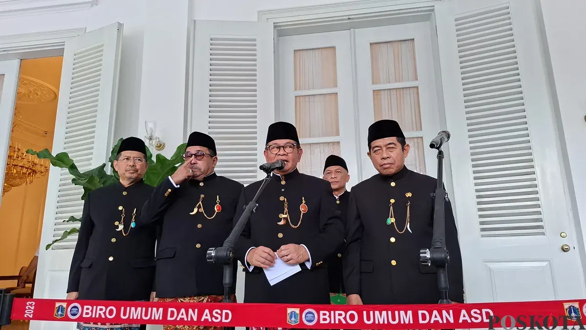 Gubernur Jakarta, Pramono Anung dan Ketua DPRD DKI Jakarta, Khoiruddin di Balai Kota DKI Jakarta, Rabu, 5 November 2025. (Sumber: POSKOTA | Foto: M Tegar Jihad)