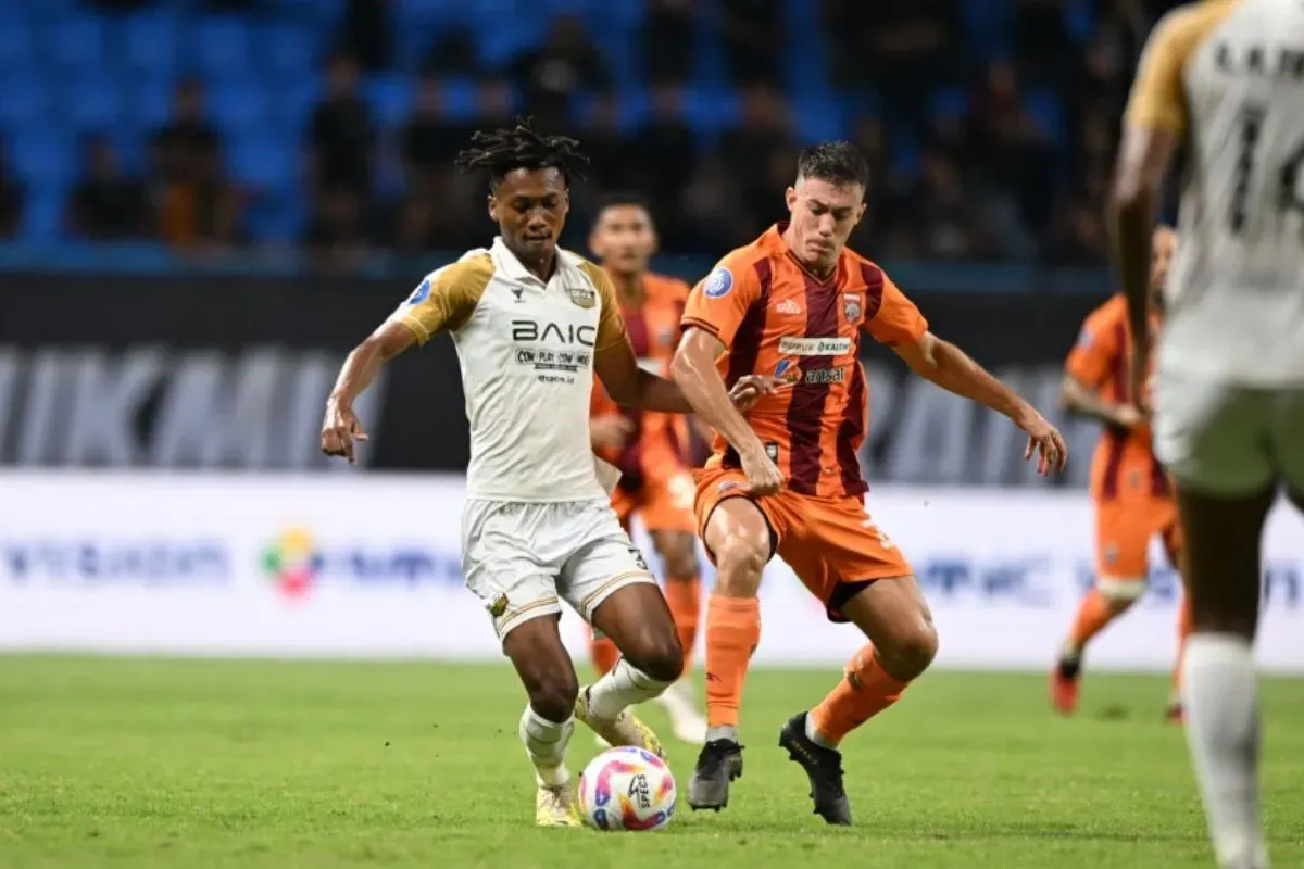 Cek link live streaming Borneo FC vs Dewa United malam ini. (Sumber: ileague.id)
