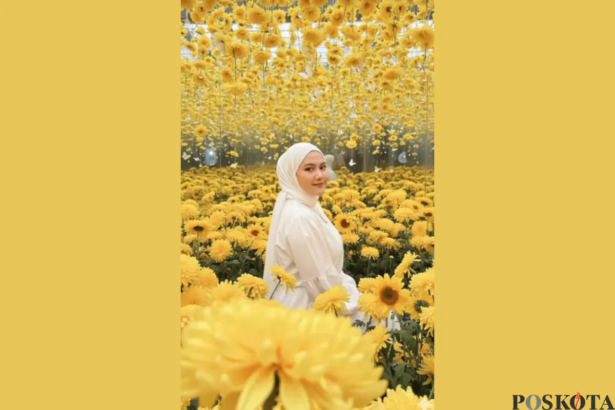 Edit Foto di Taman Bunga Matahari Aesthetic Pakai Gemini AI (Sumber: TikTok/@dapur_ummah99)