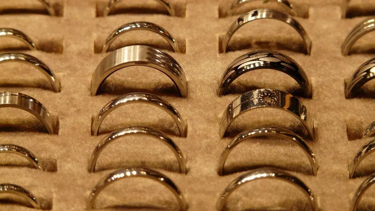 Ilustrasi - Harga emas perhiasan hari ini kembali naik. (Sumber: Pixabay/Hans)