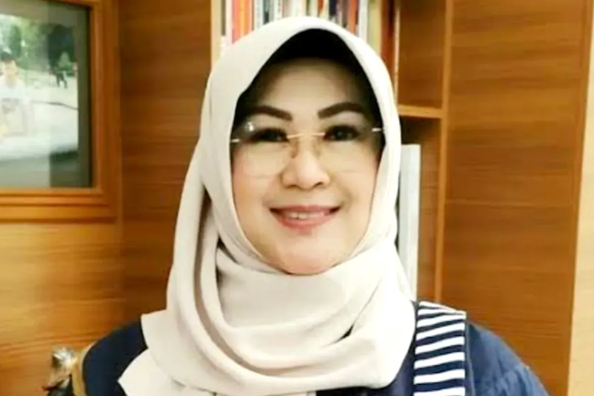 Potret Tifauzia Tyassuma atau yang dikenal dengan dr Tifa yang ditetapkan sebagai tersangka dalam kasus ijazah palsu Jokowi. (Sumber: X/@DokterTifa)