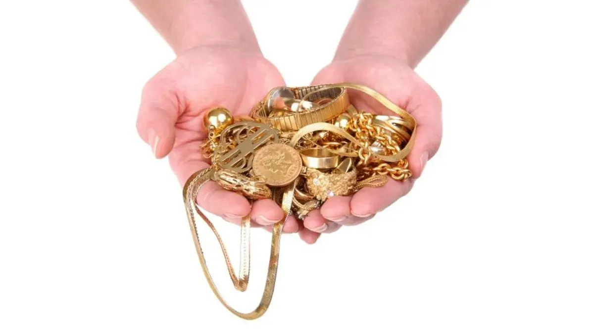 Harga emas perhiasan hari Ini, Jumat 14 November 2025 stabil (Sumber: Pinterest)