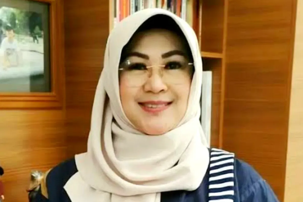 Potret Tifauzia Tyassuma atau dr Tifa yang ditetapkan sebagai tersangka atas kasus dugaan ijazah palsu Jokowi. (Sumber: X/@DokterTifa)