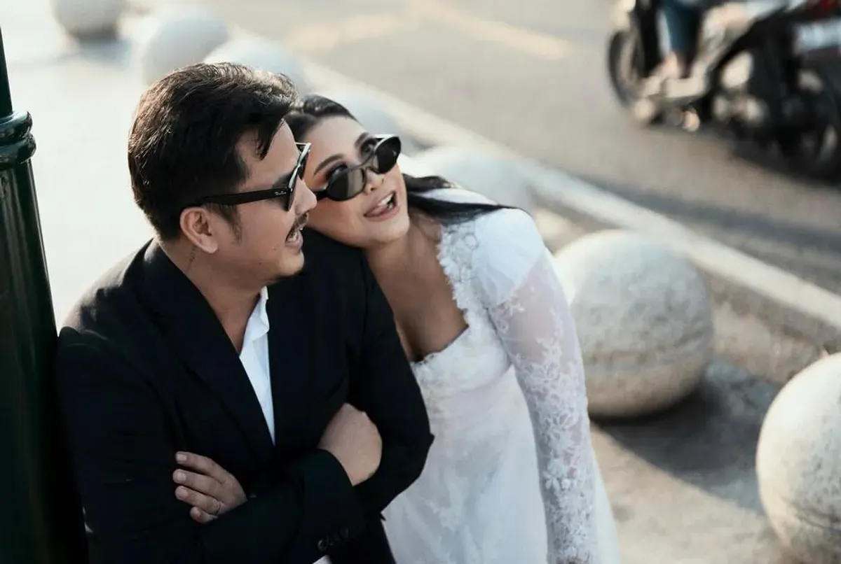 Foto prewedding Boiyen pesek bersama kekasihnya, Rully Anggi Akbar, di Yogyakarta. (Sumber: Instagram/@boiyenpesek)