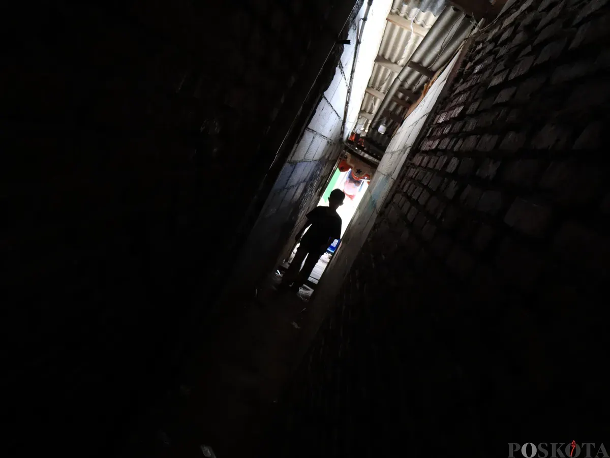 Kondisi permukiman padat di RW 07 Gang Setan Kelurahan Pinangsia, Kecamatan Tamansari, Jakarta Barat. (Sumber: Poskota/Dhiya Ahmad Fauzan)