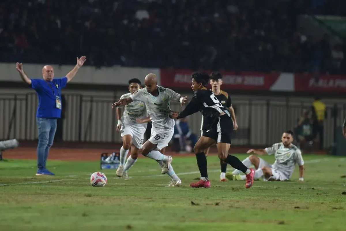 Cek jadwal lengkap pertandingan Persib Bandung vs Dewa United. (Sumber: persib.co.id)