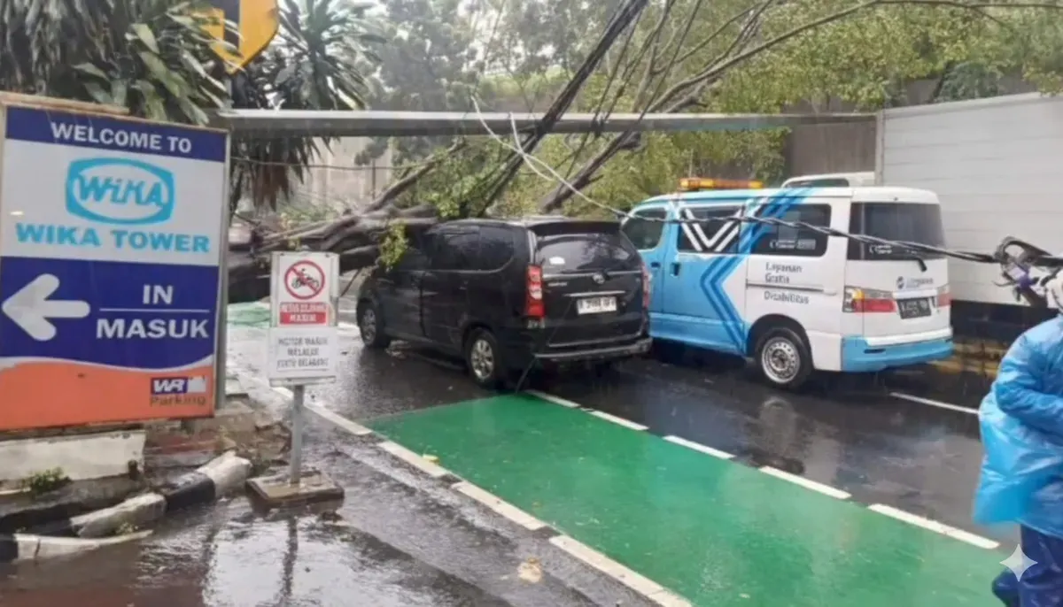 Pohon tumbang di Cipinang Cempedak, Jatinegara, Jakarta Timur, Kamis, 20 November 2025. (Sumber: Istimewa)