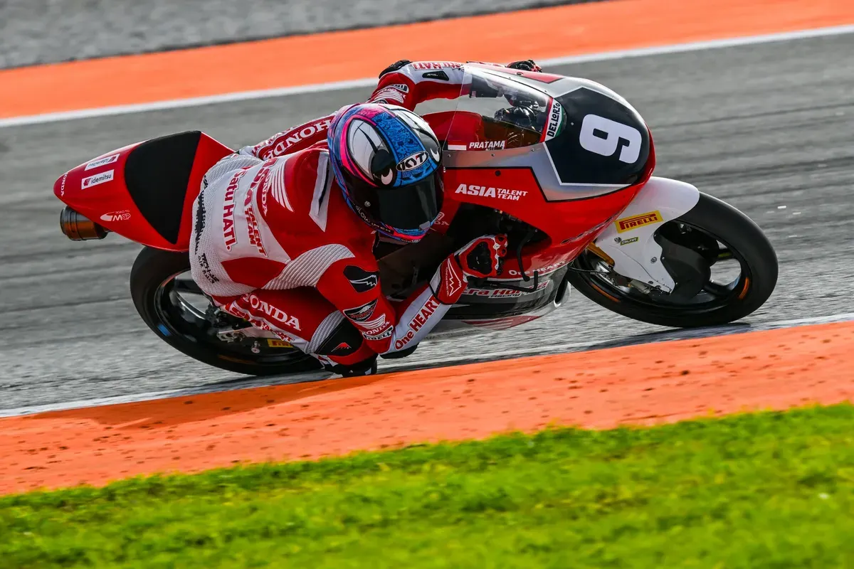 Prestasi Veda pada musim balap 2025 mencatat sejarah baru bagi pembalap Indonesia di kompetisi JuniorGP. (Sumber: AHM)