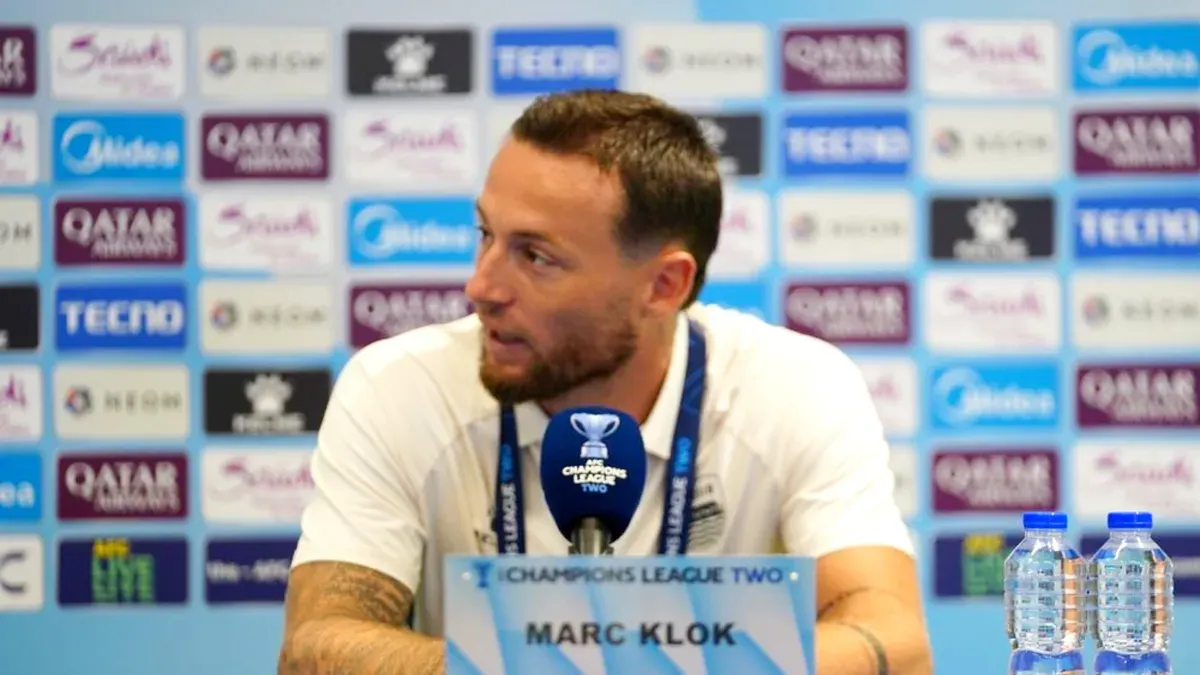 Potret kapten Persib Bandung, Marc Klok yang ingin mengulang kisah manis saat berhadapan dengan Lion City Sailors. (Sumber: Persib)