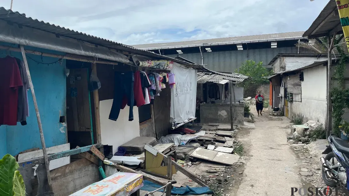 Suasana di Kampung Bilik RW 07, Kelurahan Kamal, Kalideres, Jakarta Barat, hendak digusur untuk pembangunan TPU, Rabu, 26 November 2025. (Sumber: Poskota/Pandi Ramedhan)