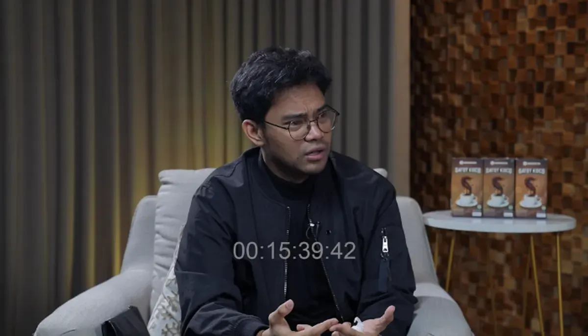 Apakah video syur itu bukti selingkuh? Insanul Fahmi bantah keras dan beberkan fakta status pernikahannya dengan Inara Rusli. (Sumber: YouTube/dr. Richard Lee)