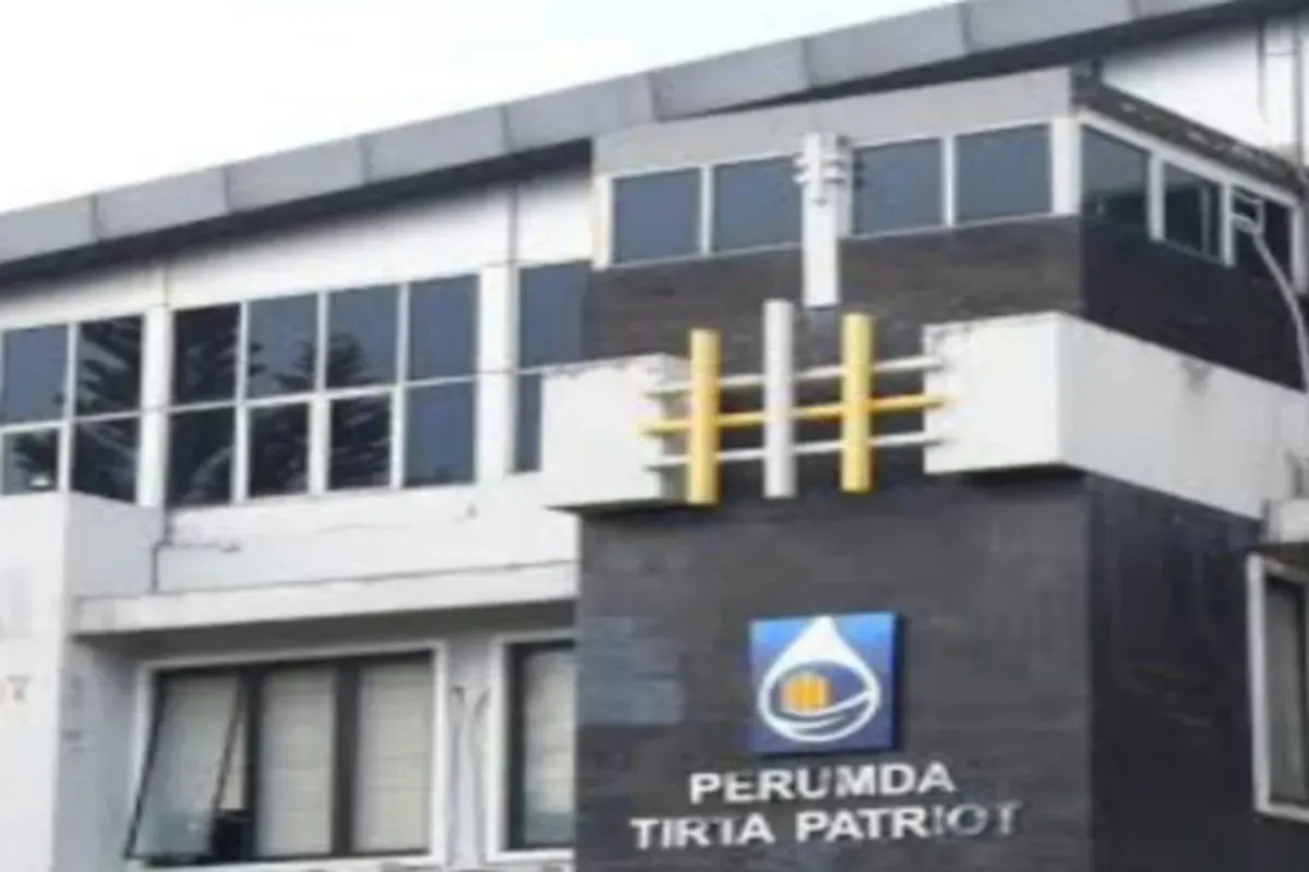 Ilustrasi - Dirut Perumda Tirta Patriot diduga tertidur saat rapat pembahasan penyertaan modal BUMD di DPRD Kota Bekasi. (Sumber: Istimewa)