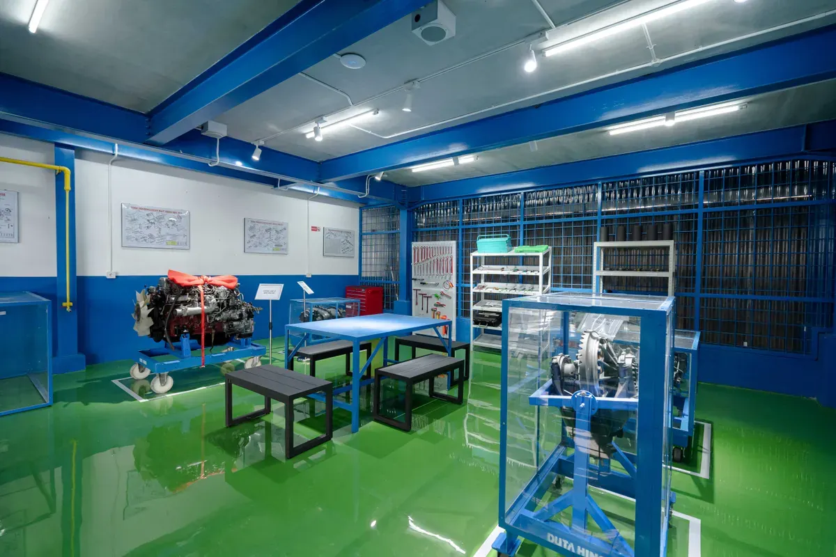 Hino DCM resmikan pusat pelatihan berstandar nasional di Semarang. (Sumber: Hino)