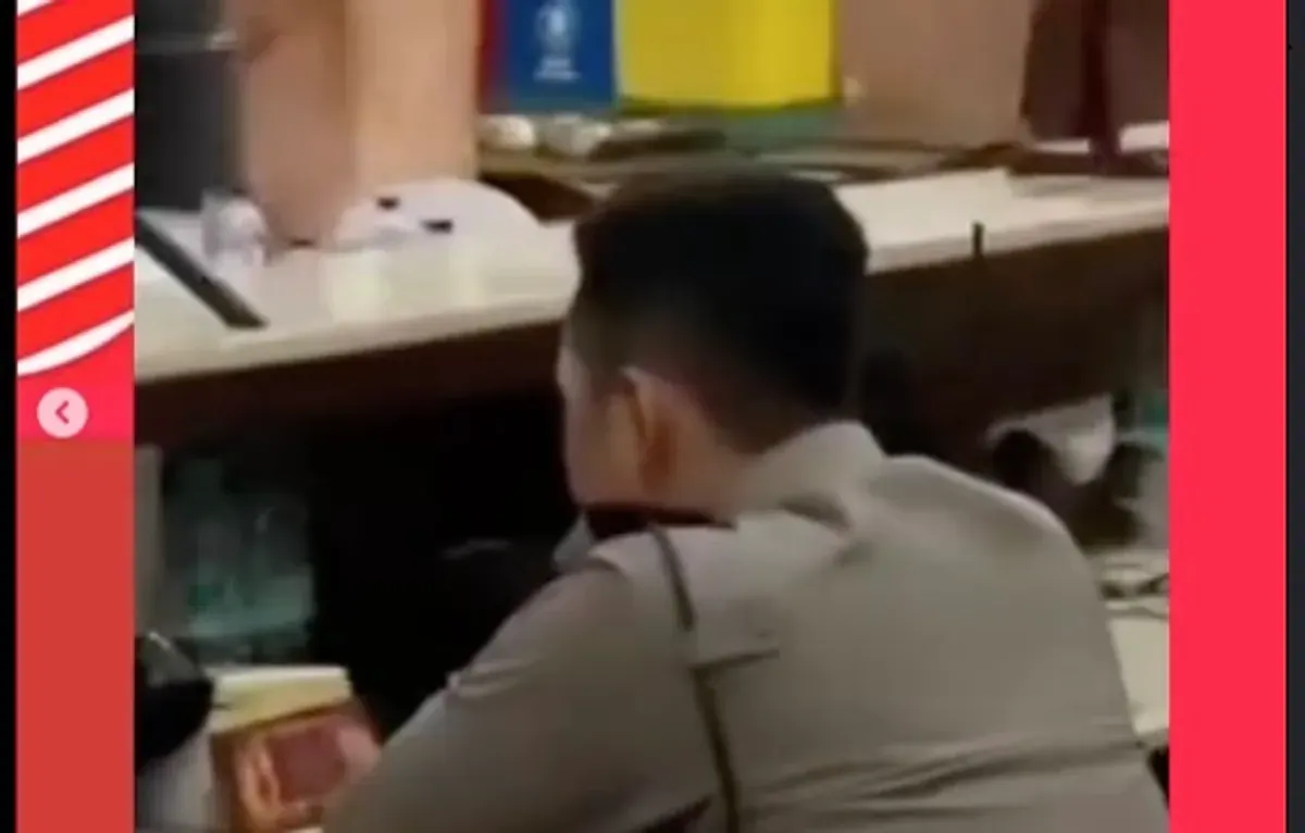 Viral video oknum ASN Pemkot Surabaya diduga main judi online saat kerja (Sumber: Instagram/@lambeturah)